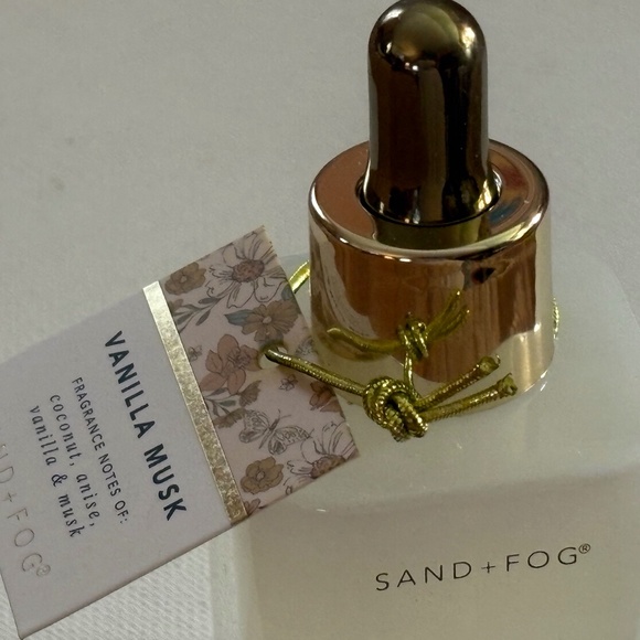 Sand + Fog Vanilla Musk Eau de Parfum Oil, 1.7 oz, Sweet & Warm, Long Lasting - Picture 3 of 6
